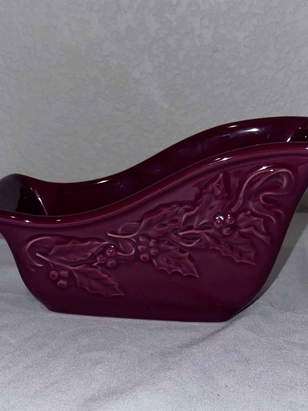 Longaberger Deep Berry Ceramic Sleigh - Berry